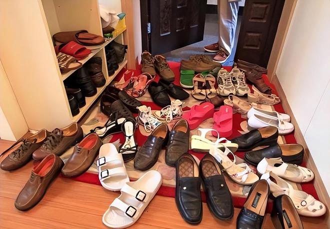 家里有这5种物品一定要尽早处理掉！k8凯发网站俗话说：“财不入脏屋”(图5)