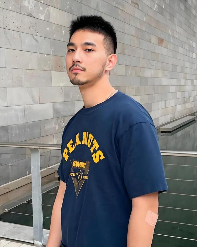 剪的3款发型干净利落帅出圈了！凯发国际K8适合“宝藏男孩”(图3)